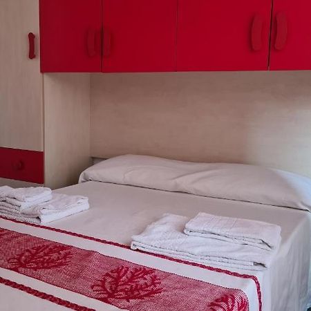 Red & Blue Rooms Olbia Buitenkant foto