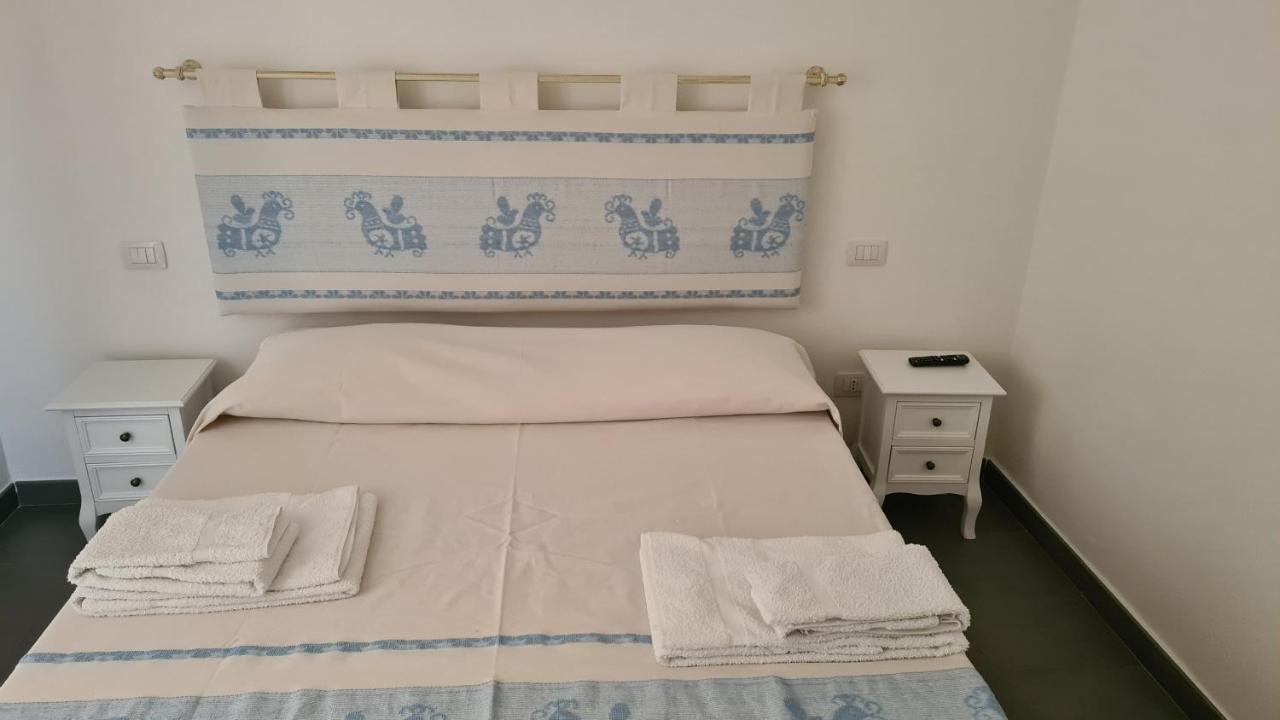 Red & Blue Rooms Olbia Buitenkant foto