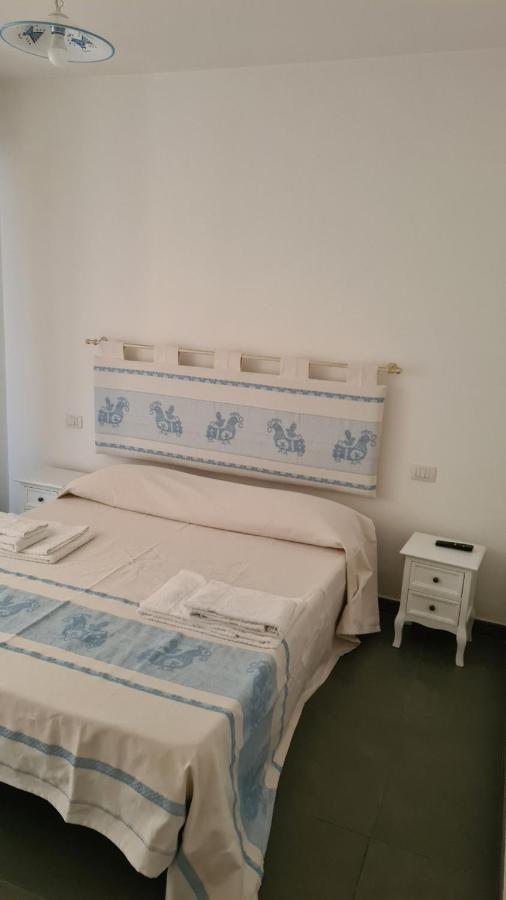 Red & Blue Rooms Olbia Buitenkant foto